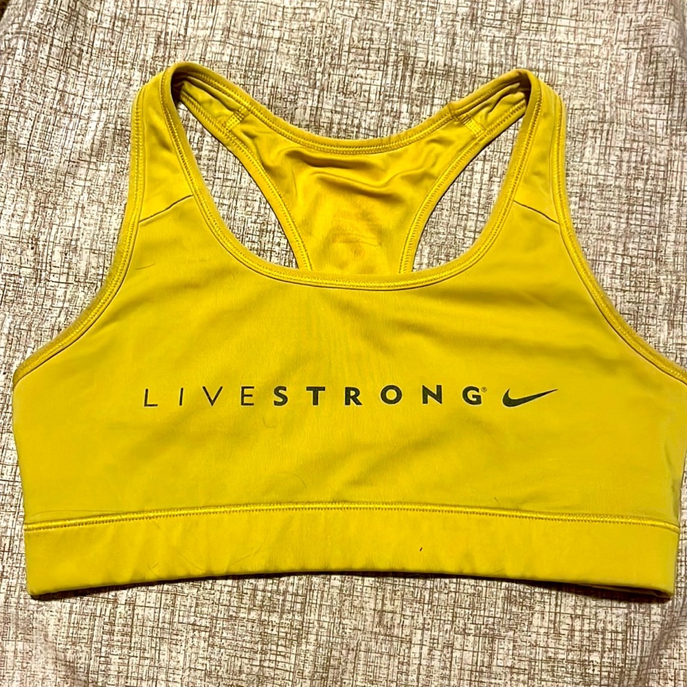 Nike Live Strong Sports Bra